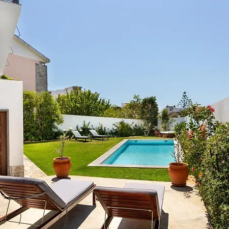 Altido Superb Villa With Pool, Terrace, Garden And Bbq Villa *
