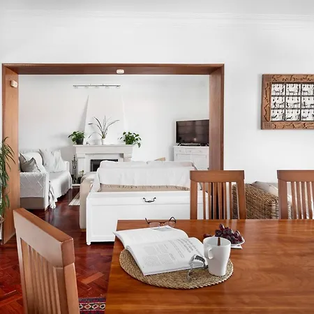 Altido Superb Villa With Pool, Terrace, Garden And Bbq * Parede