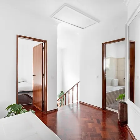Villa Altido Superb Villa With Pool, Terrace, Garden And Bbq