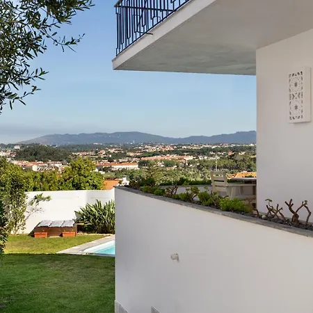 Altido Superb Villa With Pool, Terrace, Garden And Bbq * Parede